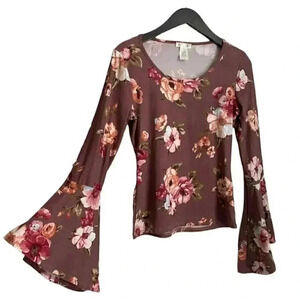 🌞 Banana Lemon Women's Top Size Medium Flare Bell Sleeves Butter Soft Fabric